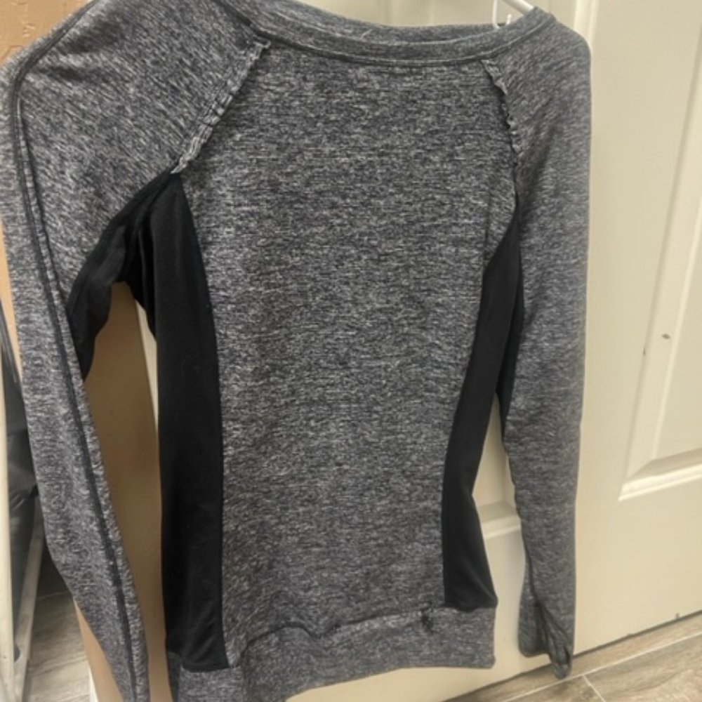 Lululemon Long Sleeve Shirt Rulu Shirt..Full Tilt For Running Size 4